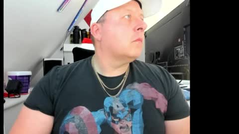 freelancer1234 online show from 05/25/26, 02:45
