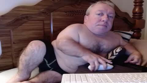 Cute Lil Man online show from 10/19/25, 03:18
