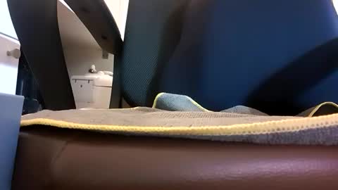 Snapshot of freeuptopia2 chatting on 01/05/25, 09:26 K-Dick online show from 01/05/25, 09:26