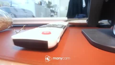 Snapshot of freeuptopia2 chatting on 01/31/25, 04:58 K-Dick online show from 01/31/25, 04:58