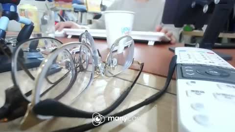 Snapshot of freeuptopia2 chatting on 02/12/25, 12:44 K-Dick online show from 02/12/25, 12:44