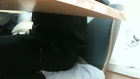 Snapshot of freeuptopia2 chatting on 09/19/25, 03:34 K-Dick online show from 09/19/25, 03:34