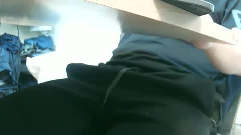 Snapshot of freeuptopia2 chatting on 09/21/25, 03:52 K-Dick online show from 09/21/25, 03:52