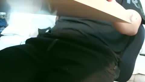 Snapshot of freeuptopia2 chatting on 09/22/25, 04:03 K-Dick online show from 09/22/25, 04:03