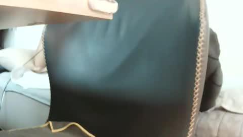 Snapshot of freeuptopia2 chatting on 10/12/25, 04:44 K-Dick online show from 10/12/25, 04:44