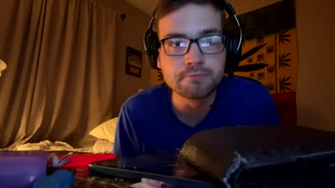 freezeskiii online show from 09/16/25, 03:40