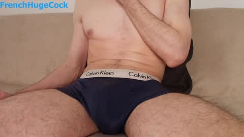 Snapshot of french_huge_cock chatting on 05/22/26, 01:06 Manson FrenchHugeCock online show from 05/22/26, 01:06