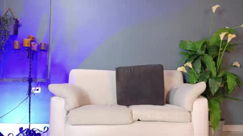 Xavier online show from 10/08/25, 01:14