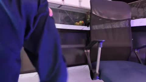 Xavier online show from 12/04/25, 08:28