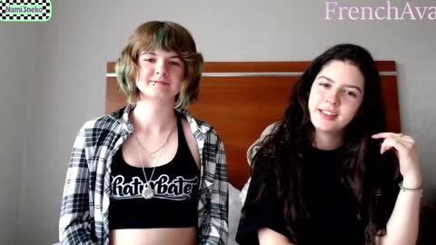 Ava online show from 04/10/26, 05:28