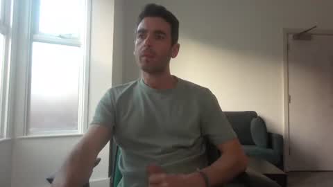 Snapshot of frenchbdmaninlondon chatting on 06/09/26, 06:52 Horny Paul online show from 06/09/26, 06:52