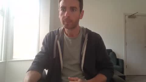 Snapshot of frenchbdmaninlondon chatting on 06/10/26, 10:36 Horny Paul online show from 06/10/26, 10:36