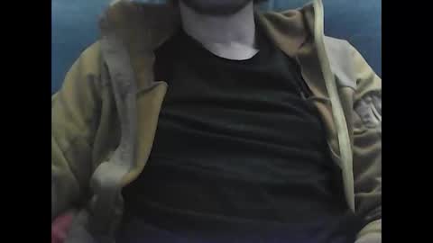 Snapshot of frencheeboy chatting on 11/02/25, 05:04 frencheeboy online show from 11/02/25, 05:04