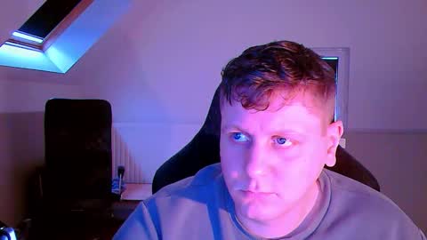 French fries online show from 11/11/25, 02:06