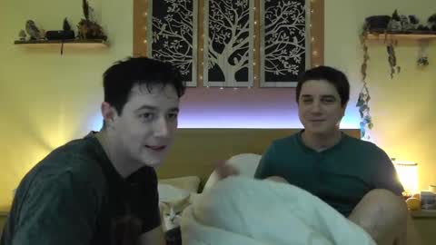 French Horny Bibs online show from 01/18/25, 08:51