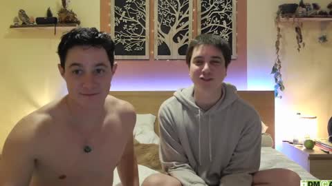 French Horny Bibs online show from 01/24/25, 09:26