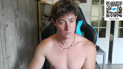 French Horny Bibs online show from 06/08/26, 11:10