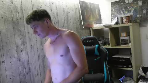 French Horny Bibs online show from 06/23/26, 08:18