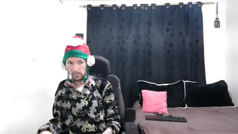 Thomas y Sophia online show from 12/24/24, 11:38