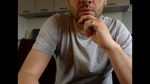 frenchy_from_paris online show from 05/17/26, 01:29