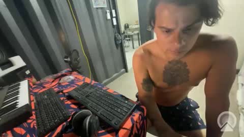 Snapshot of freshboy4512 chatting on 04/17/26, 04:37 FreshBoy online show from 04/17/26, 04:37
