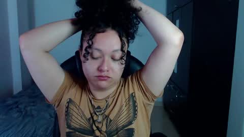 Louise  online show from 12/22/24, 01:34