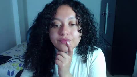 Louise  online show from 02/10/25, 04:19