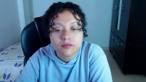 Louise  online show from 02/17/25, 05:58