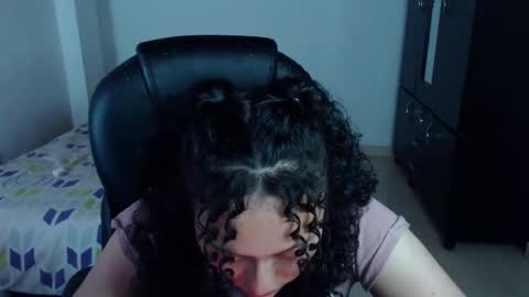 Louise  online show from 02/28/25, 05:15