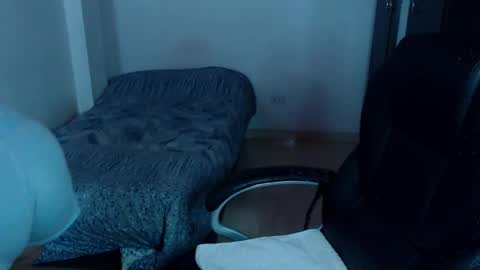 Louise  online show from 09/15/25, 12:10