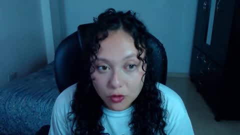 Louise  online show from 10/20/25, 03:07