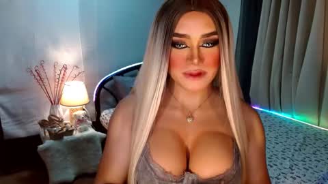 Snapshot of freya_lovestocum chatting on 10/06/25, 11:02 Miss Frea online show from 10/06/25, 11:02