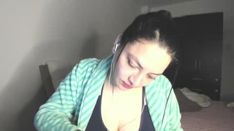freya_shaik_ online show from 02/21/25, 03:01