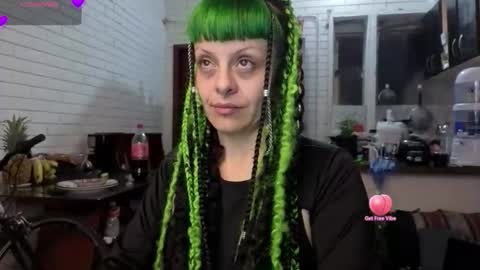 Snapshot of freyaa_sorceress chatting on 09/17/25, 02:35 freyaa_sorceress online show from 09/17/25, 02:35