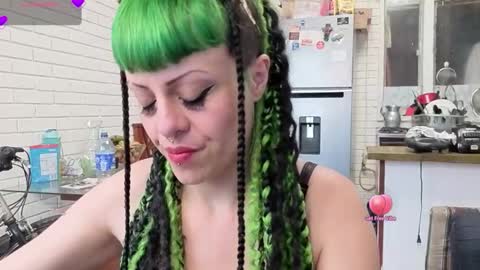 Snapshot of freyaa_sorceress chatting on 10/01/25, 08:37 freyaa_sorceress online show from 10/01/25, 08:37