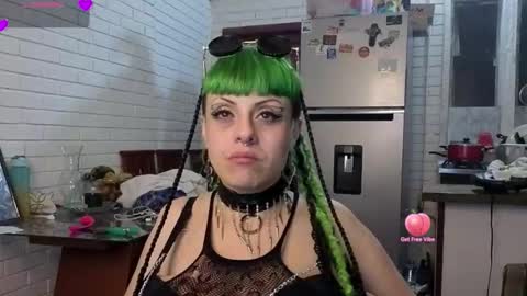 Snapshot of freyaa_sorceress chatting on 10/03/25, 03:36 freyaa_sorceress online show from 10/03/25, 03:36