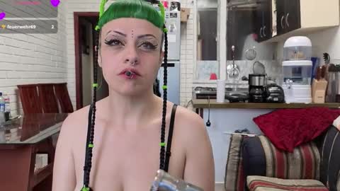 Snapshot of freyaa_sorceress chatting on 10/08/25, 05:32 freyaa_sorceress online show from 10/08/25, 05:32