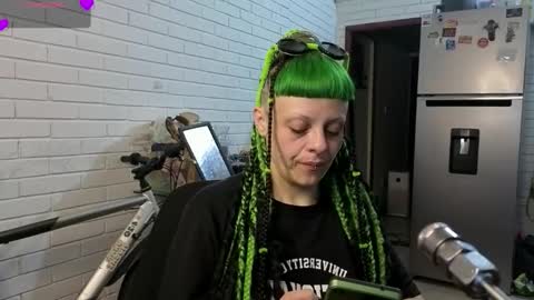 Snapshot of freyaa_sorceress chatting on 10/12/25, 01:48 freyaa_sorceress online show from 10/12/25, 01:48