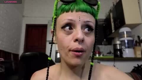 Snapshot of freyaa_sorceress chatting on 10/13/25, 09:37 freyaa_sorceress online show from 10/13/25, 09:37