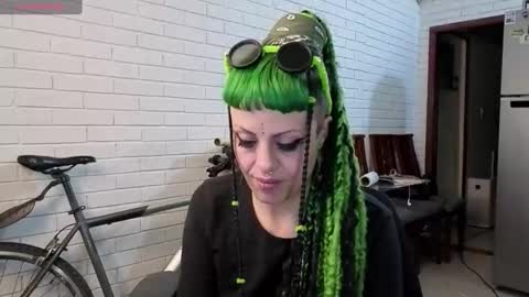 Snapshot of freyaa_sorceress chatting on 10/15/25, 04:12 freyaa_sorceress online show from 10/15/25, 04:12