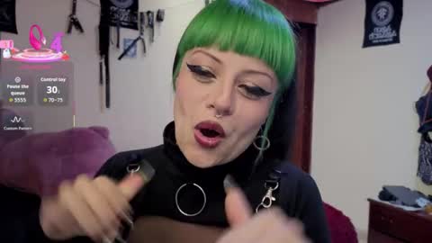 freyaa_sorceress online show from 11/30/25, 04:55