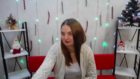 Snapshot of freyadak chatting on 12/27/24, 01:43 FreyaDak online show from 12/27/24, 01:43