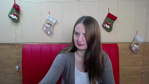Snapshot of freyadak chatting on 12/29/24, 02:10 FreyaDak online show from 12/29/24, 02:10