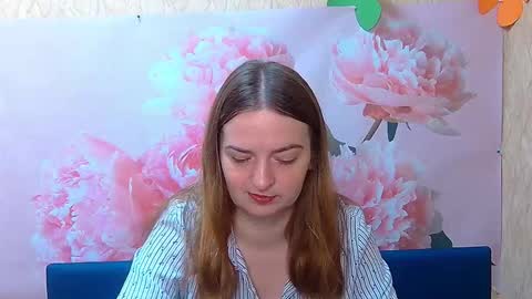 Snapshot of freyadak chatting on 09/14/25, 05:06 FreyaDak online show from 09/14/25, 05:06
