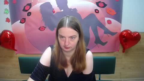 Snapshot of freyadak chatting on 10/05/25, 05:06 FreyaDak online show from 10/05/25, 05:06