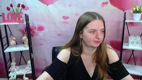 Snapshot of freyadak chatting on 05/08/26, 05:18 FreyaDak online show from 05/08/26, 05:18