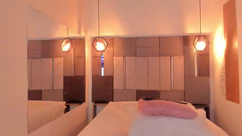  ALIS AND ALEX  online show from 03/20/26, 08:35