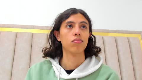 FreyaMoller  online show from 04/01/26, 07:22