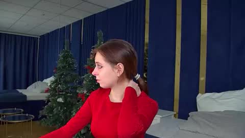 Snapshot of freyavey chatting on 12/20/25, 06:42 FreyaVey online show from 12/20/25, 06:42