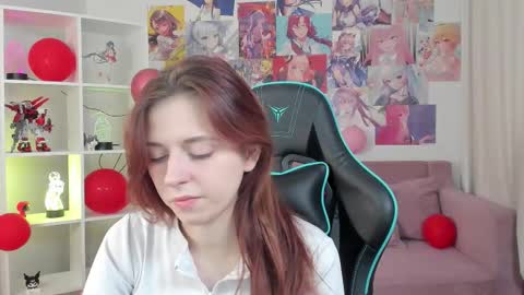 Snapshot of freyavey chatting on 02/17/26, 05:15 FreyaVey online show from 02/17/26, 05:15